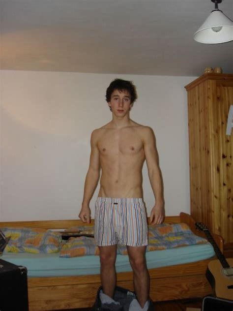 boy selfie – Boy Self – Real amateur pictures of nude gay teens。